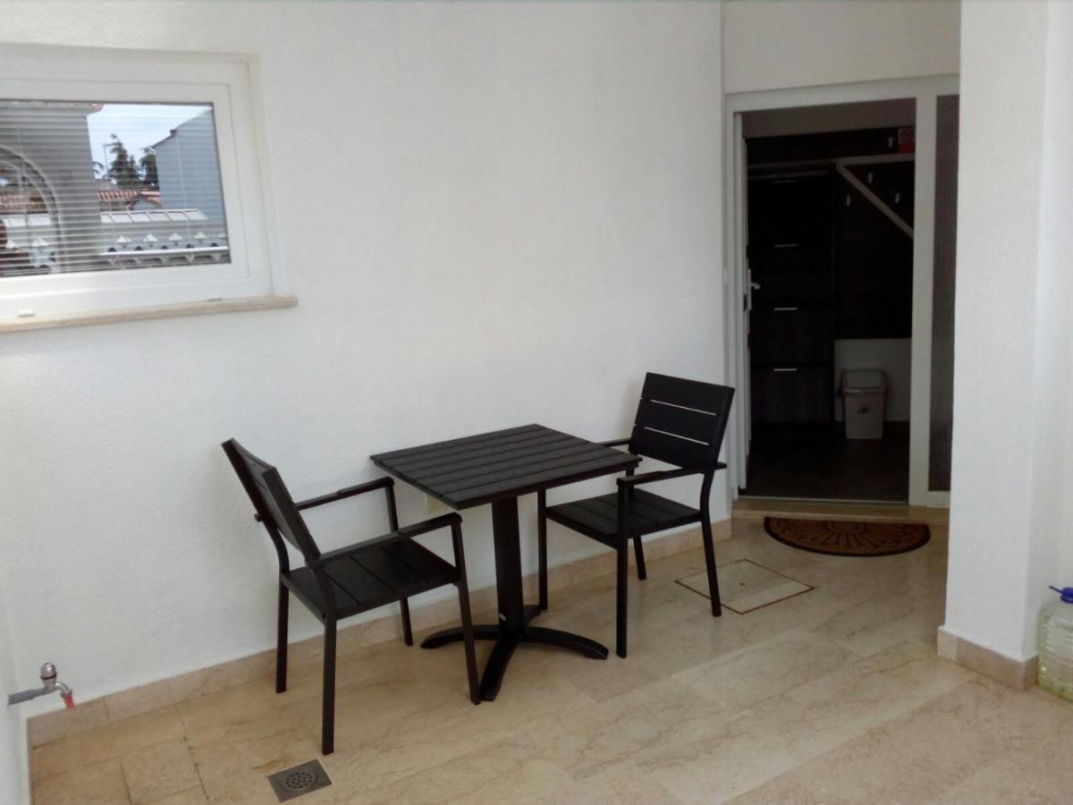 Apartment Mato Барбарига Екстериор снимка