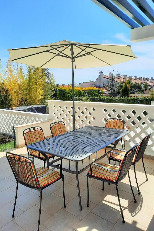 Apartment Mato Барбарига Екстериор снимка