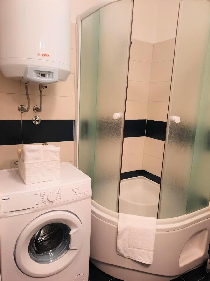 Apartment Mato Барбарига Екстериор снимка