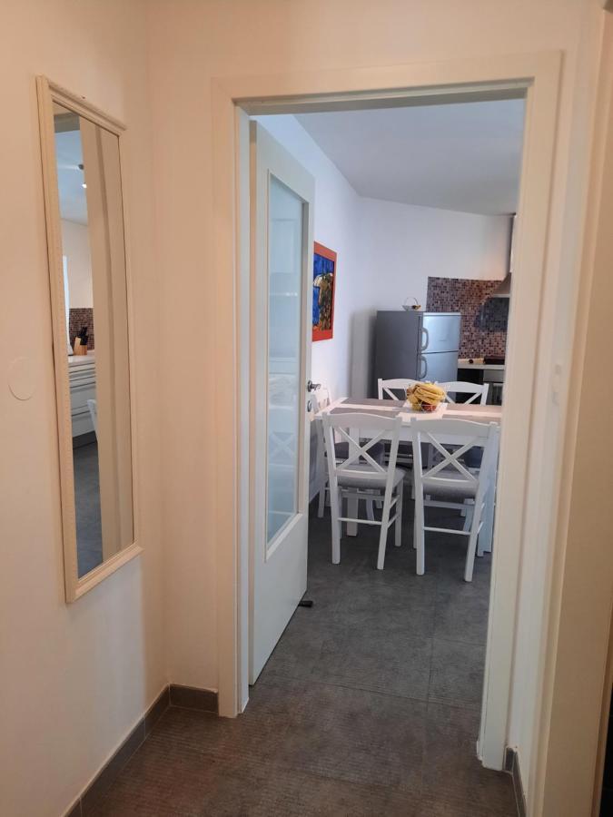 Apartment Mato Барбарига Екстериор снимка