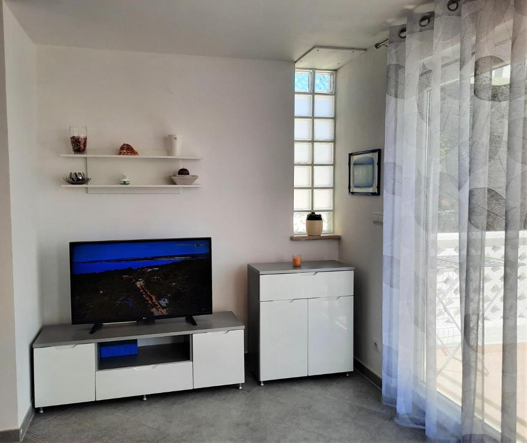 Apartment Mato Барбарига Екстериор снимка